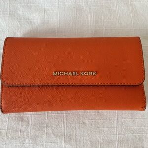 Micheal Kors Long Wallet